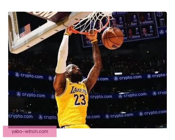 詹姆斯48战77记扣篮再创纪录高效成球队第三进攻核心