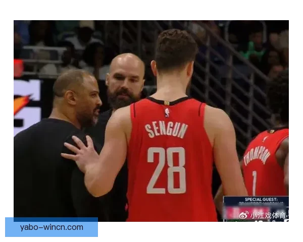 申京轰36分14板7助3断3帽火箭三杀鹈鹕勇士开拓者锁定附加赛